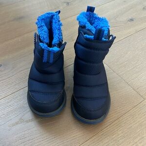 LL Bean Ultralight Winter Boot Toddlers in Size 9